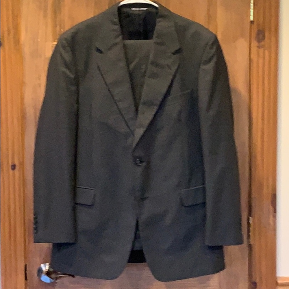 Kilburne & Finch Men’s Suit 44R